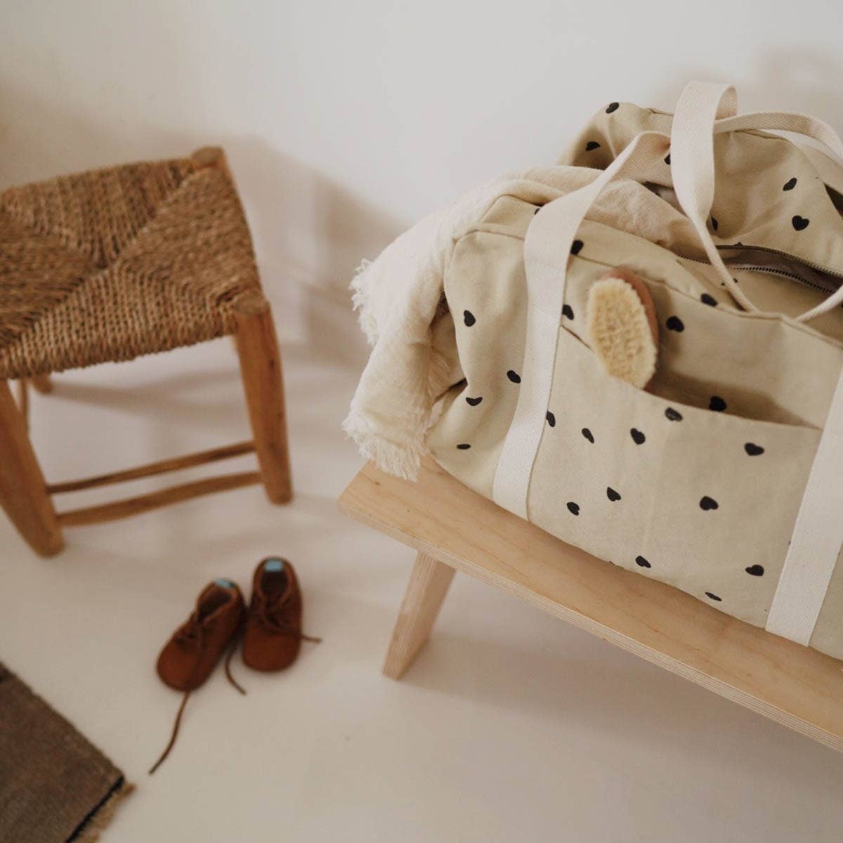 RAPHAEL DIAPER BAG - WEEKEND BAG SAND: SAND / HEART