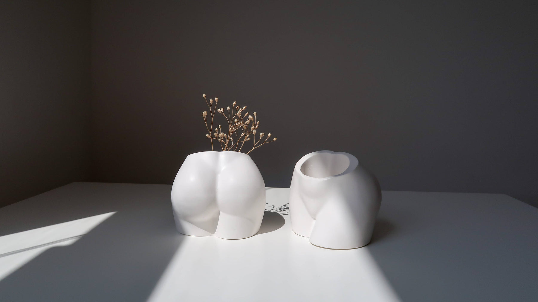 Bum Vase