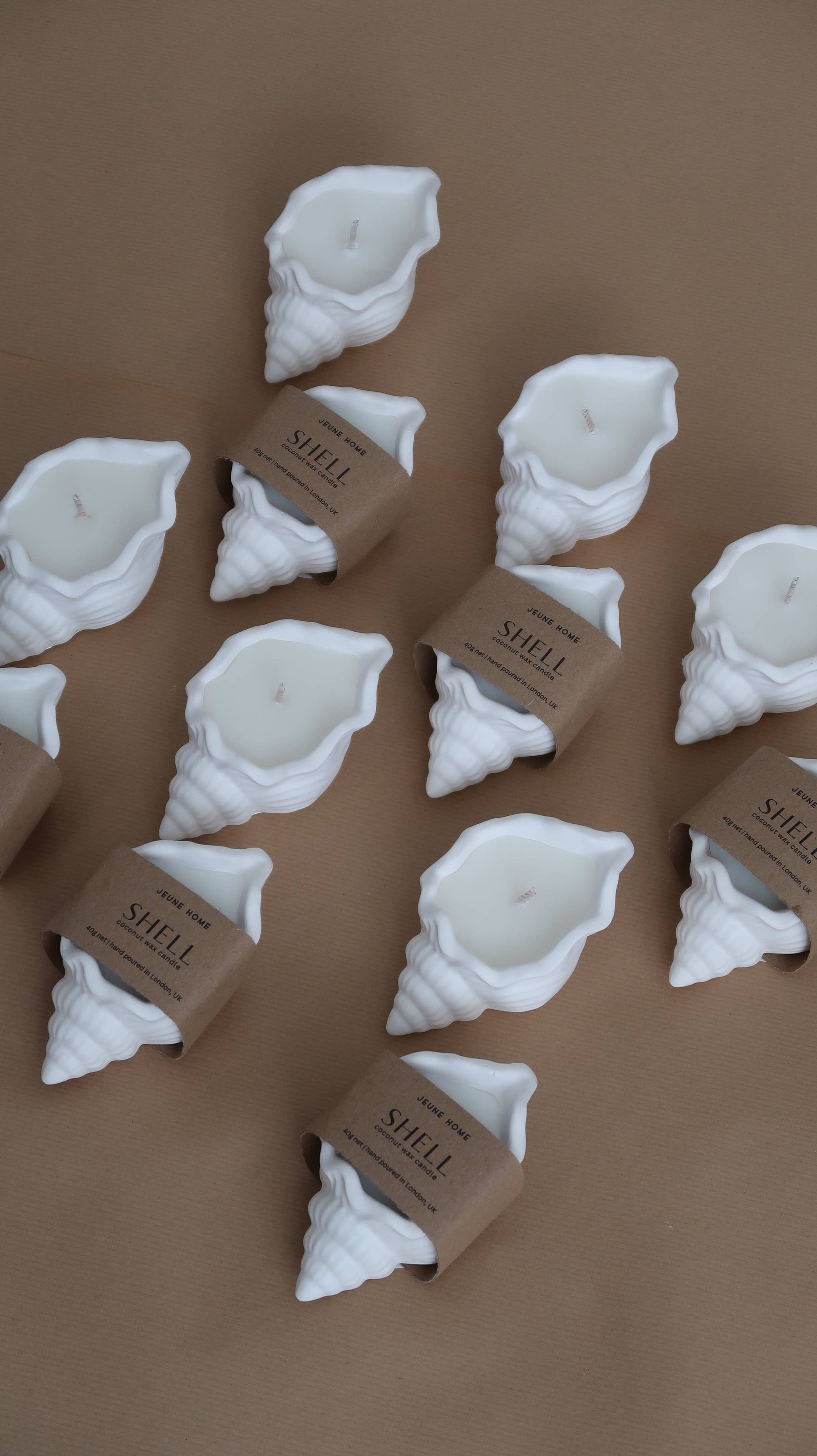 Shell candle pomegranate noir