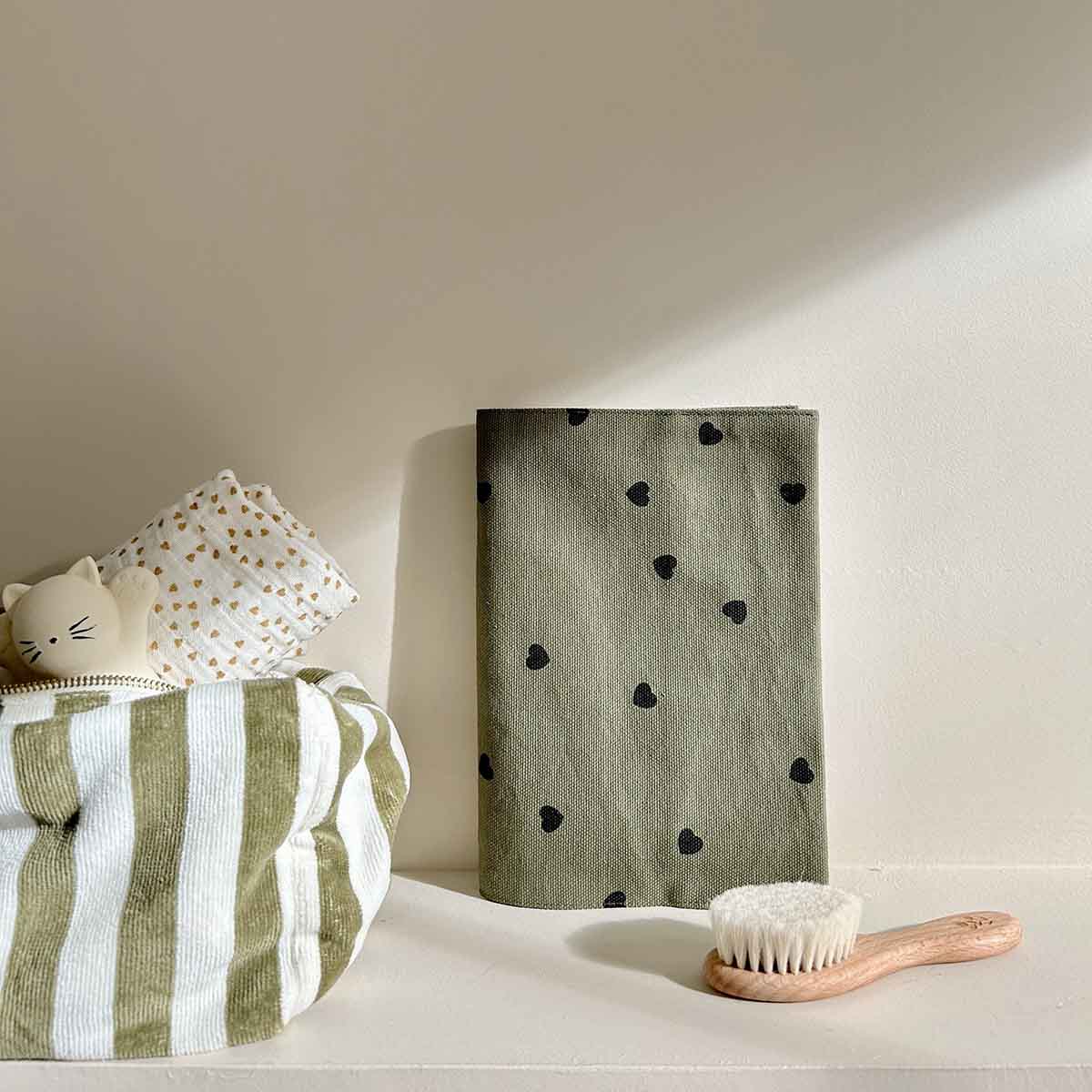 TOILETRY BAG VIC - TERRY KAKI: PERSIMMON