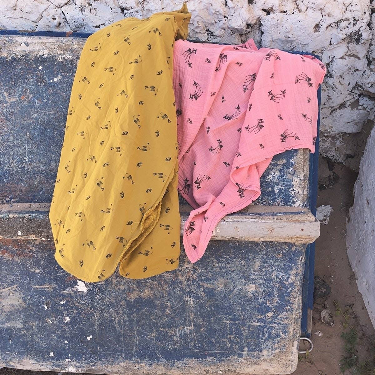 BIANCA SWADDLE FAWN FLAMINGO: FLAMINGO PINK / FAWN