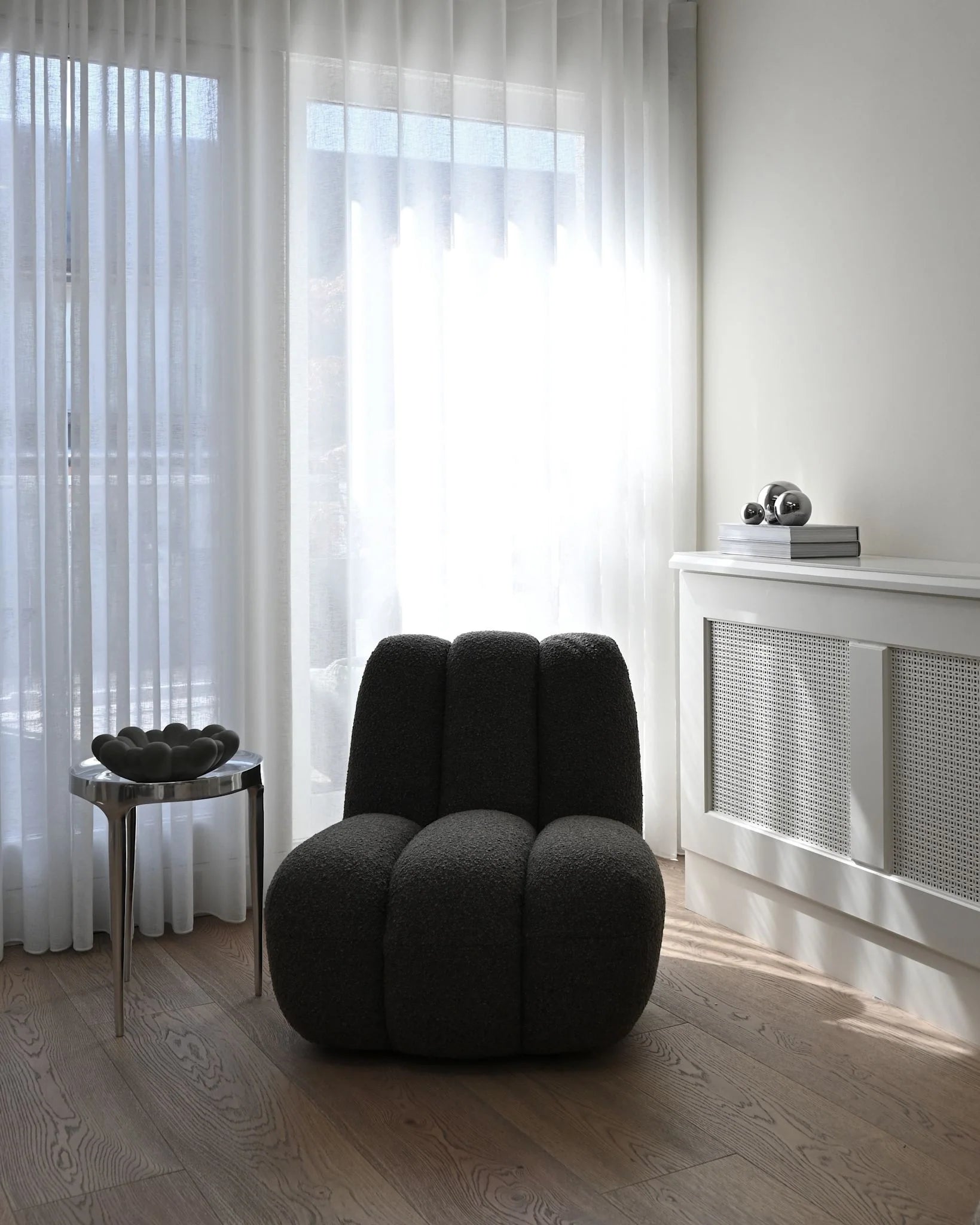Bloom Tray Medio Dark Grey