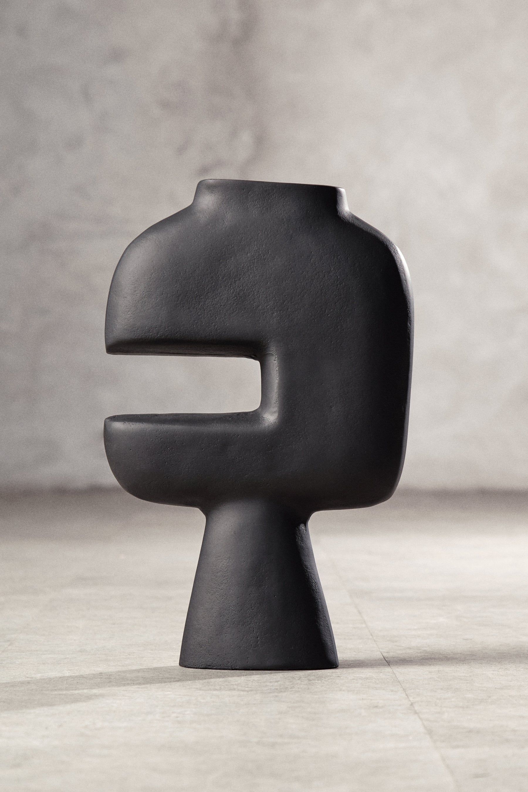 Hapax Abstract Large Black Vase