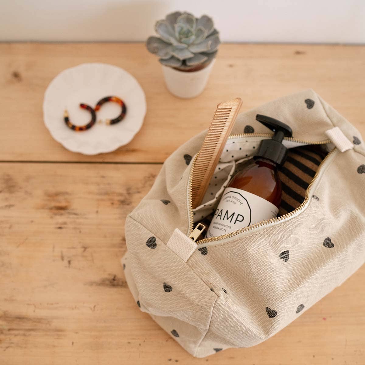 VIC TOILETRY BAG HEART SAND: SAND / HEART