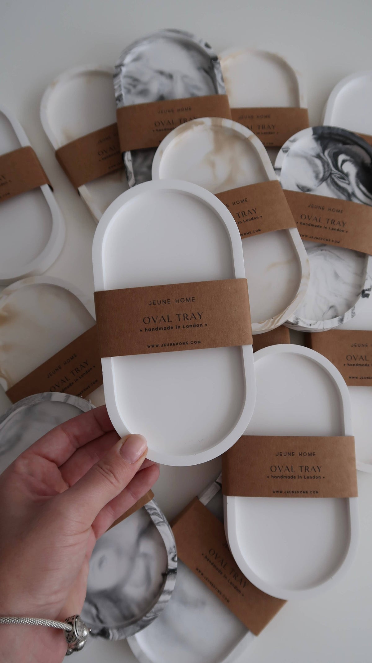 Oval Concrete Tray White