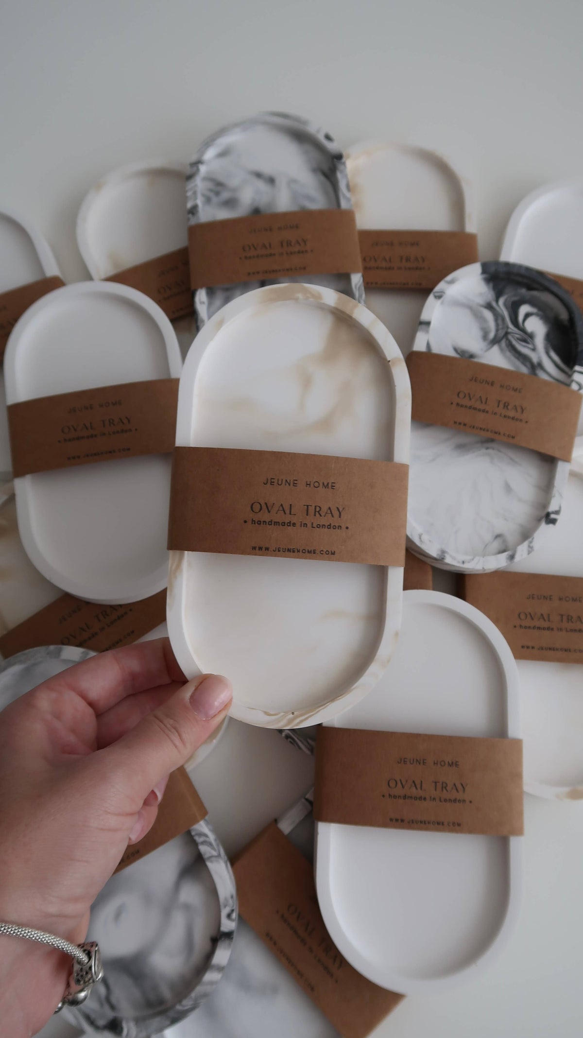 Oval Concrete Tray White