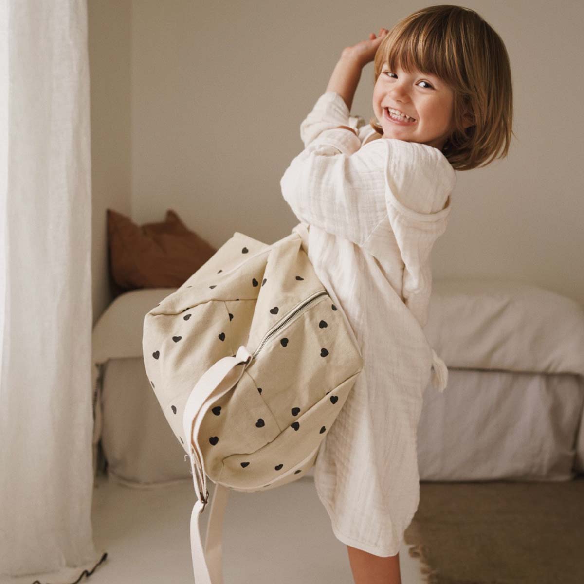 RAPHAEL DIAPER BAG - WEEKEND BAG SAND: SAND / HEART