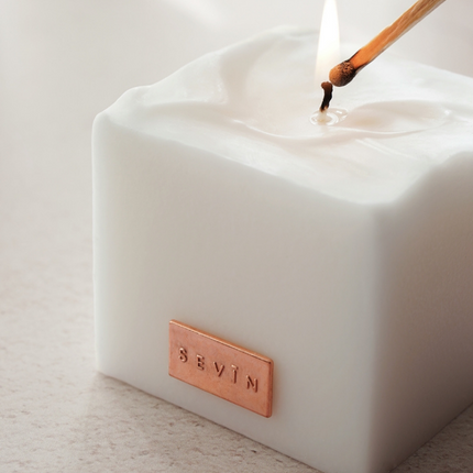 Sevin London Porcelain White Scented Candle Small