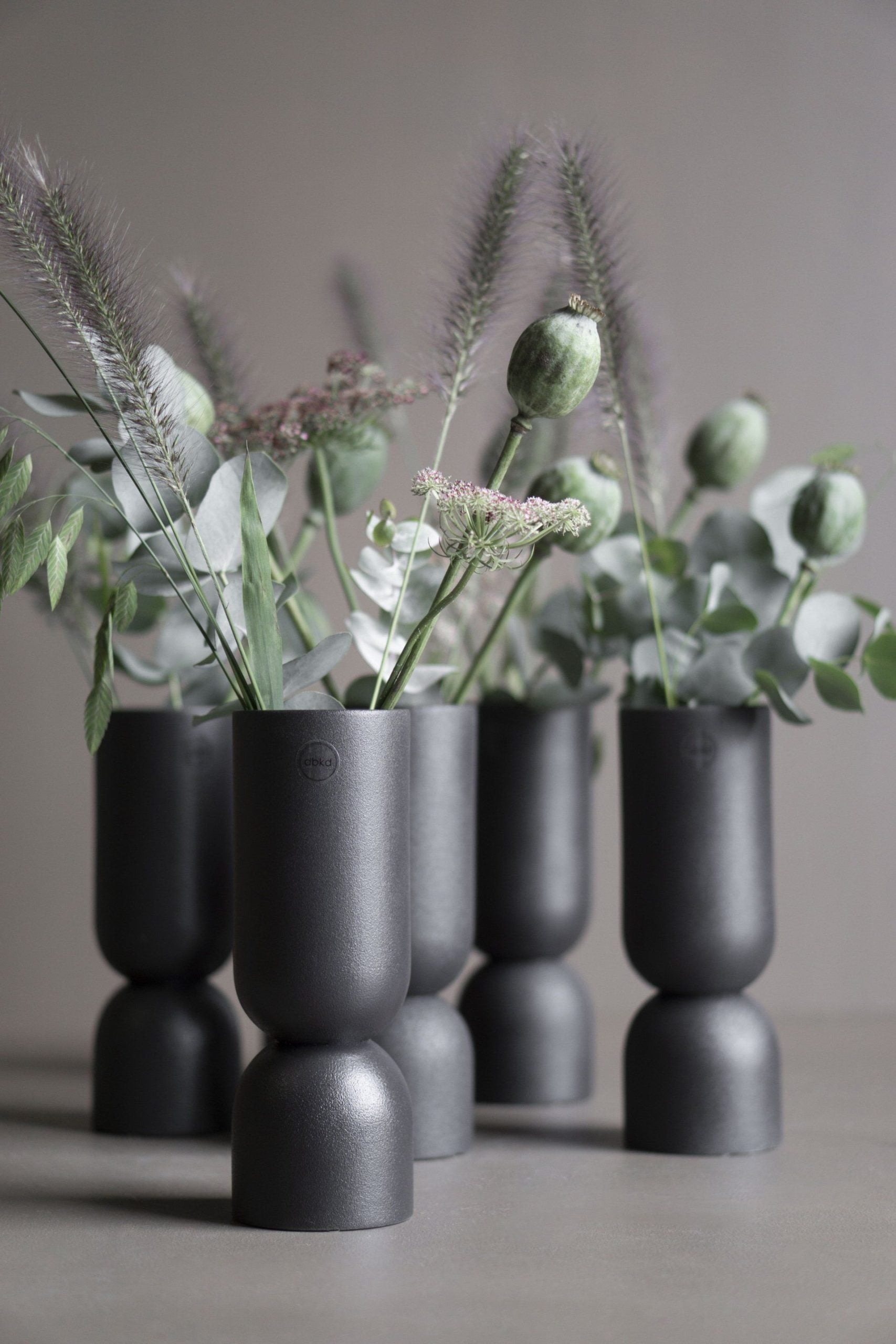 DBKD post+vase-1920w