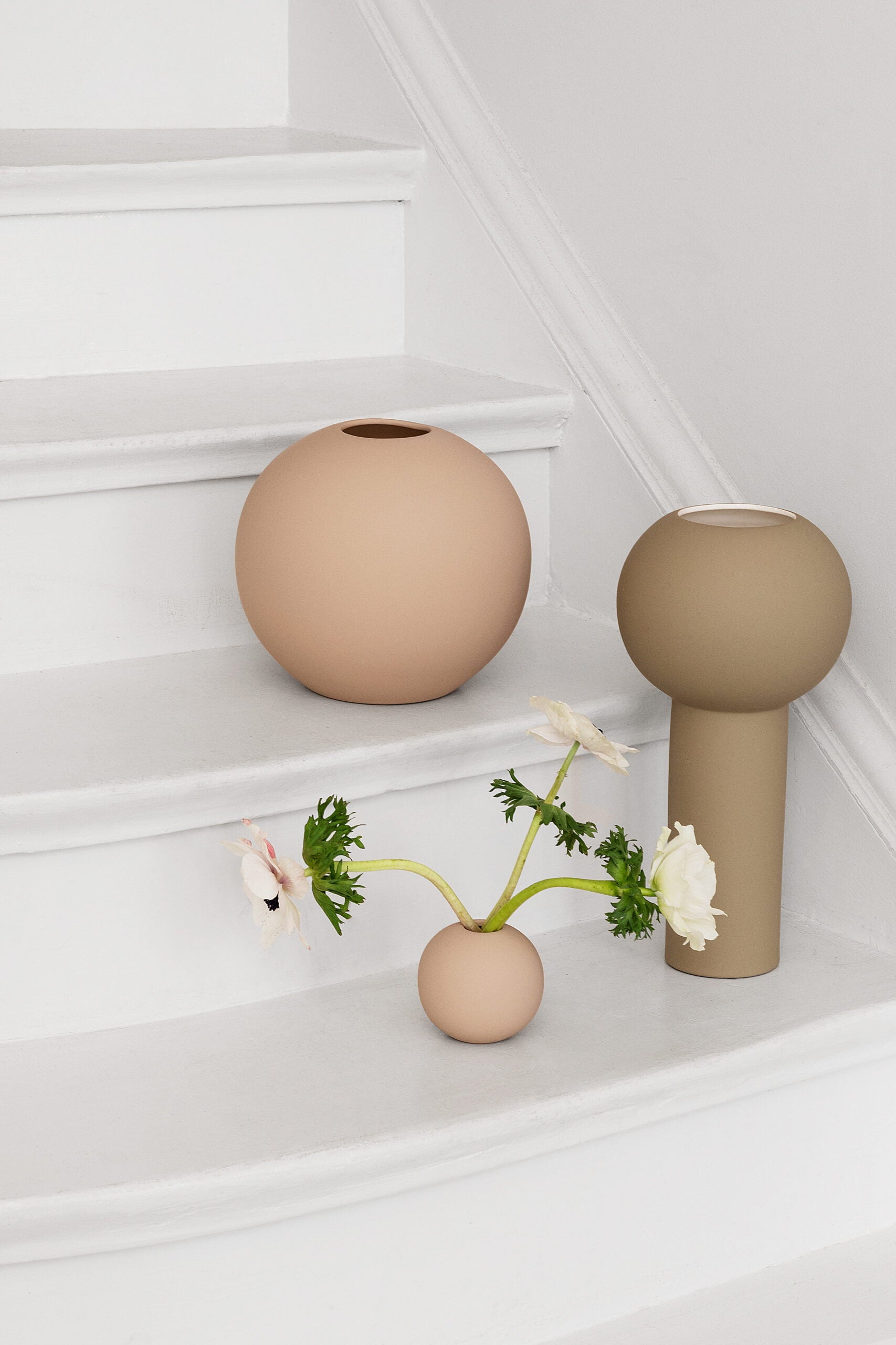 HI-028-01-PP Ball Vase 8cm Blush INT01