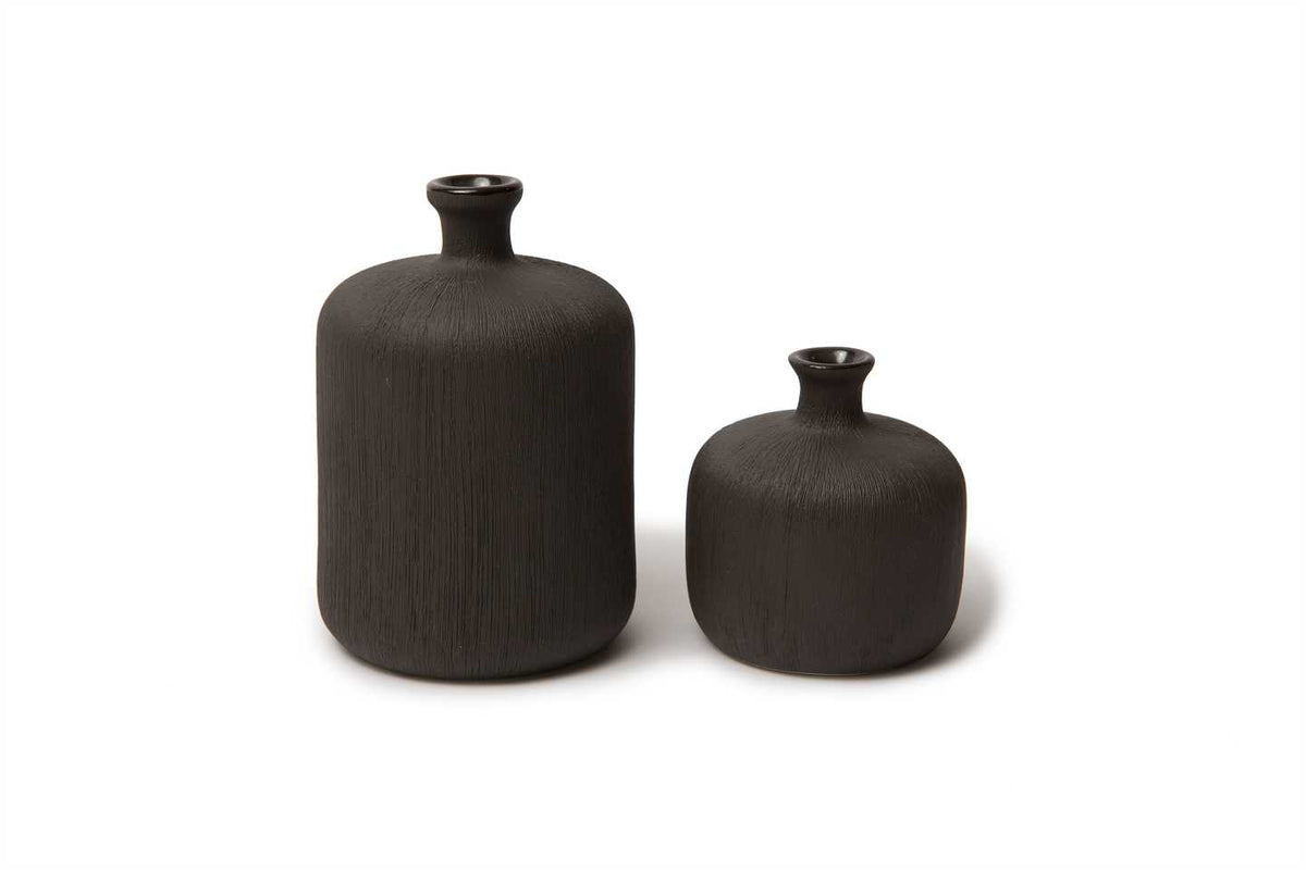 Lindform_Bottle Vase Small_DHLF-FN34_Black (Dark Brown)_05092022_2