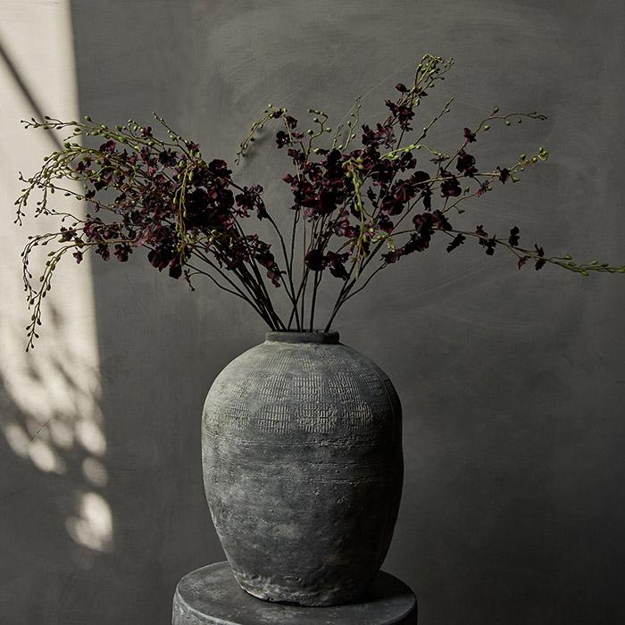 amarintheorchidandPoherVase