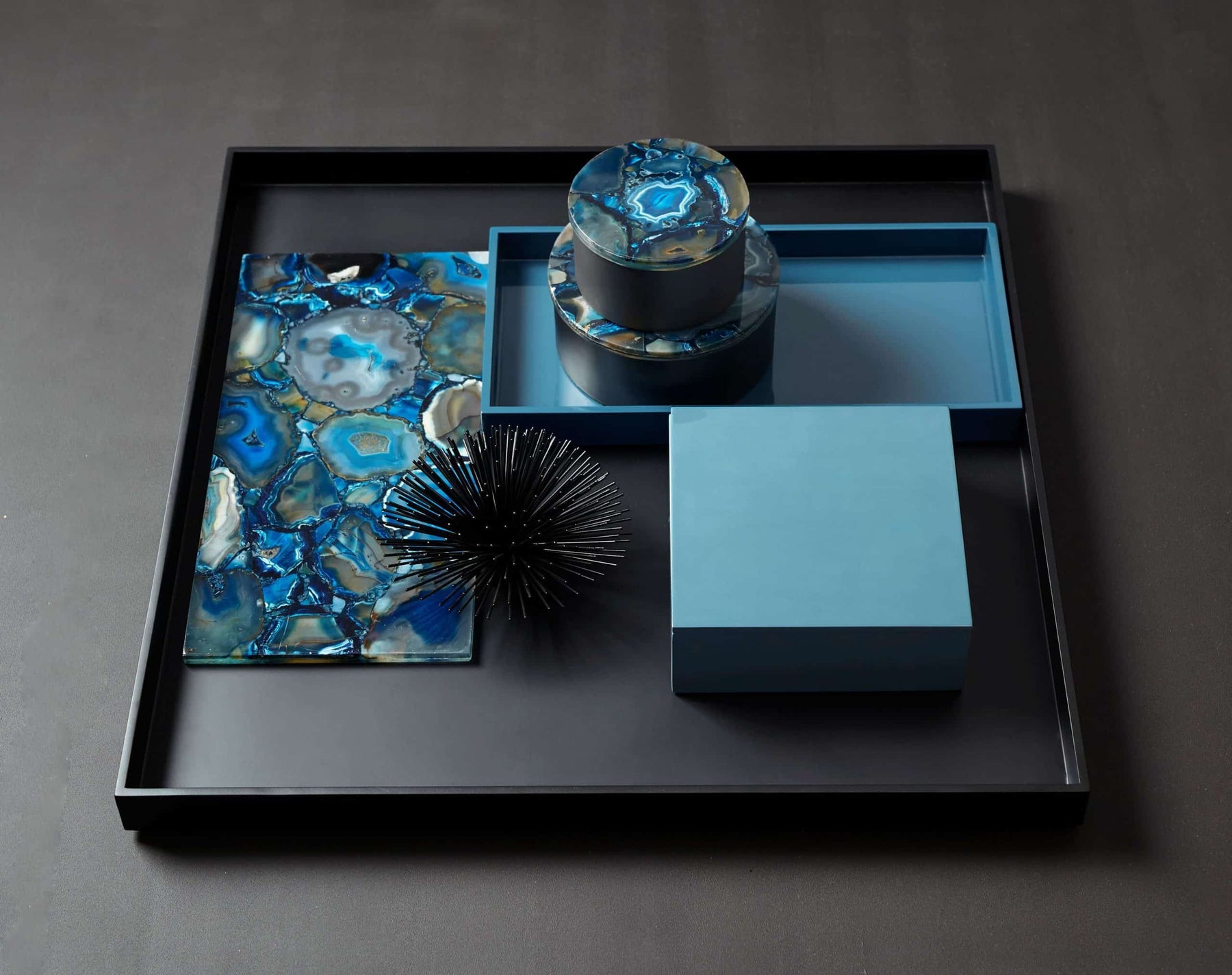 tray 1