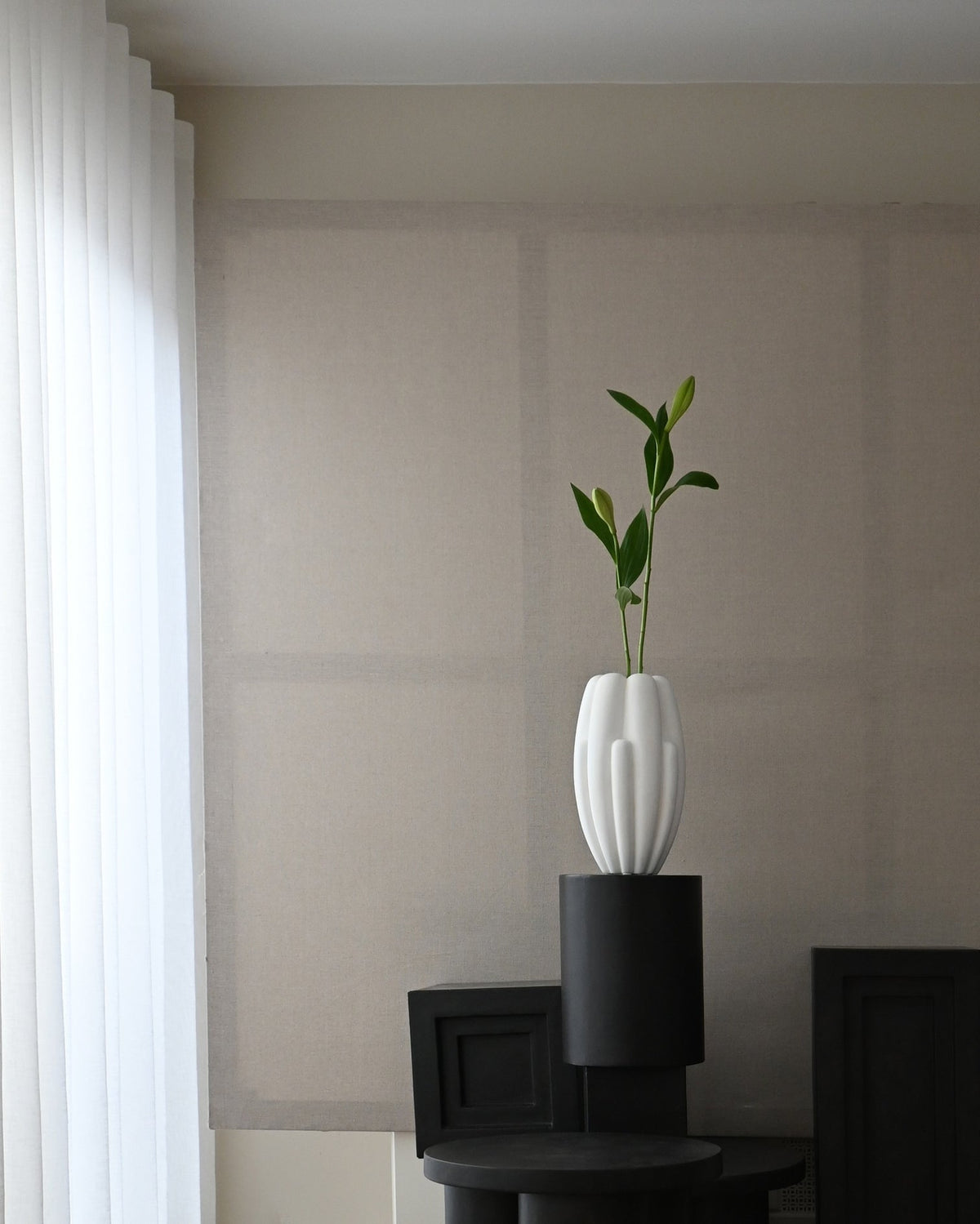 Bloom Slim Vase Mini Bone White