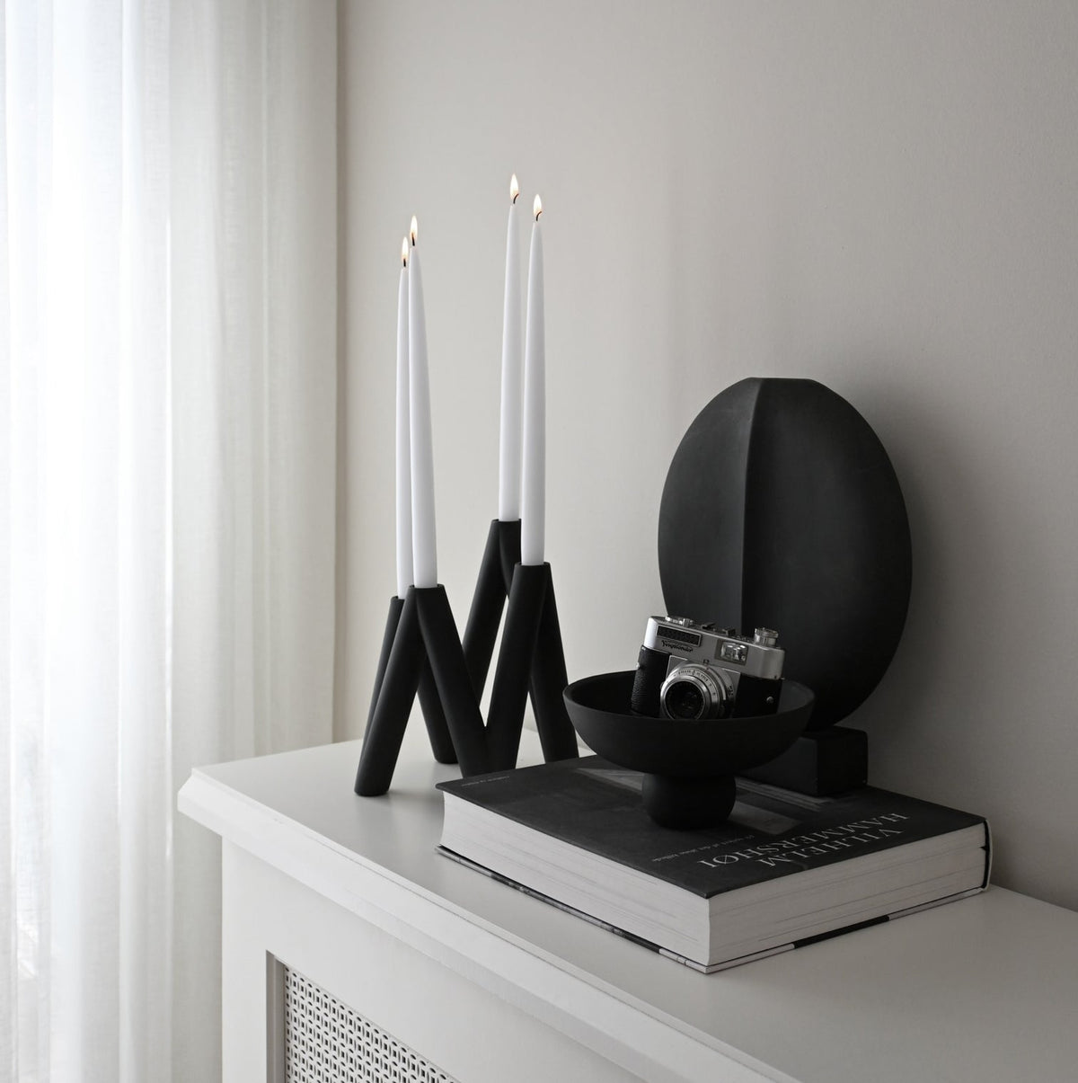 W Candle Holder Black