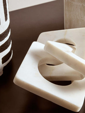 Nason White Marble Three Link Chain