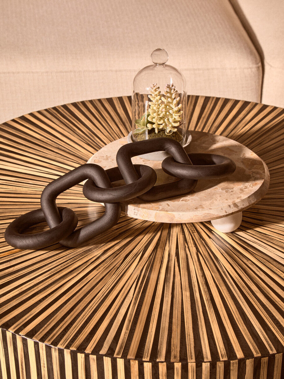 Cato Black Wood Five Link Chain Decor