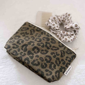 POUCH SOFIA GRAOU OLIVE: OLIVE / GRAOU