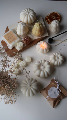 Autumn Spice Small Pumpkin Candle - Off White