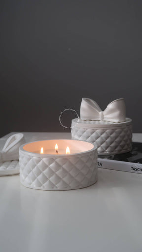 Quilted Bow Candle - Driftwood & Rock Salt