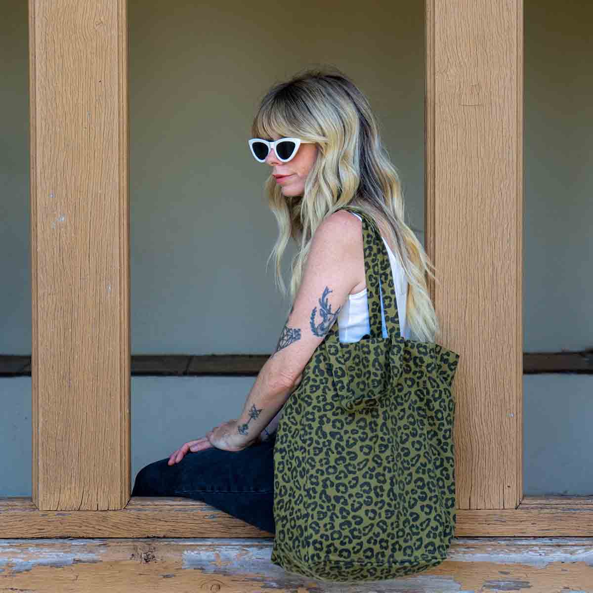 ELISABETH TOTE BAG GRAOU OLIVE: OLIVE / Graou
