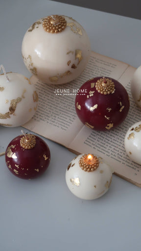 Gold Leaf Bauble Soy Candle - Rouge (Small)