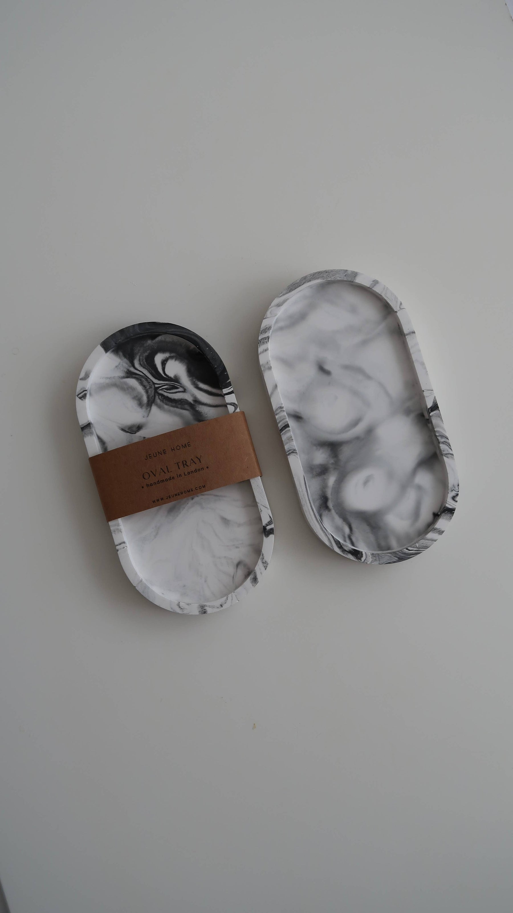 Oval Concrete Tray White