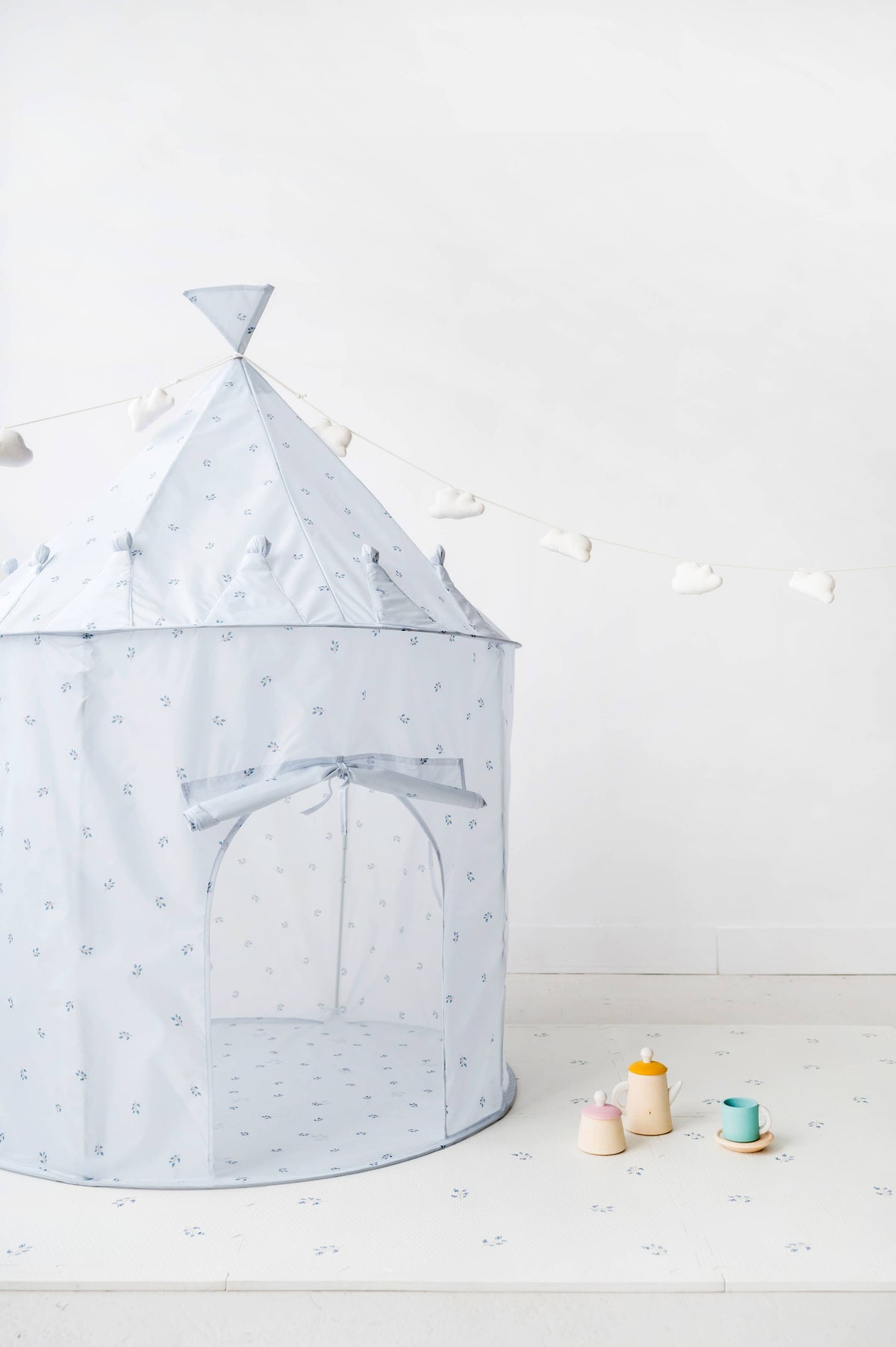 Recycled Fabric Play Tent Castle Blueberry Mist
