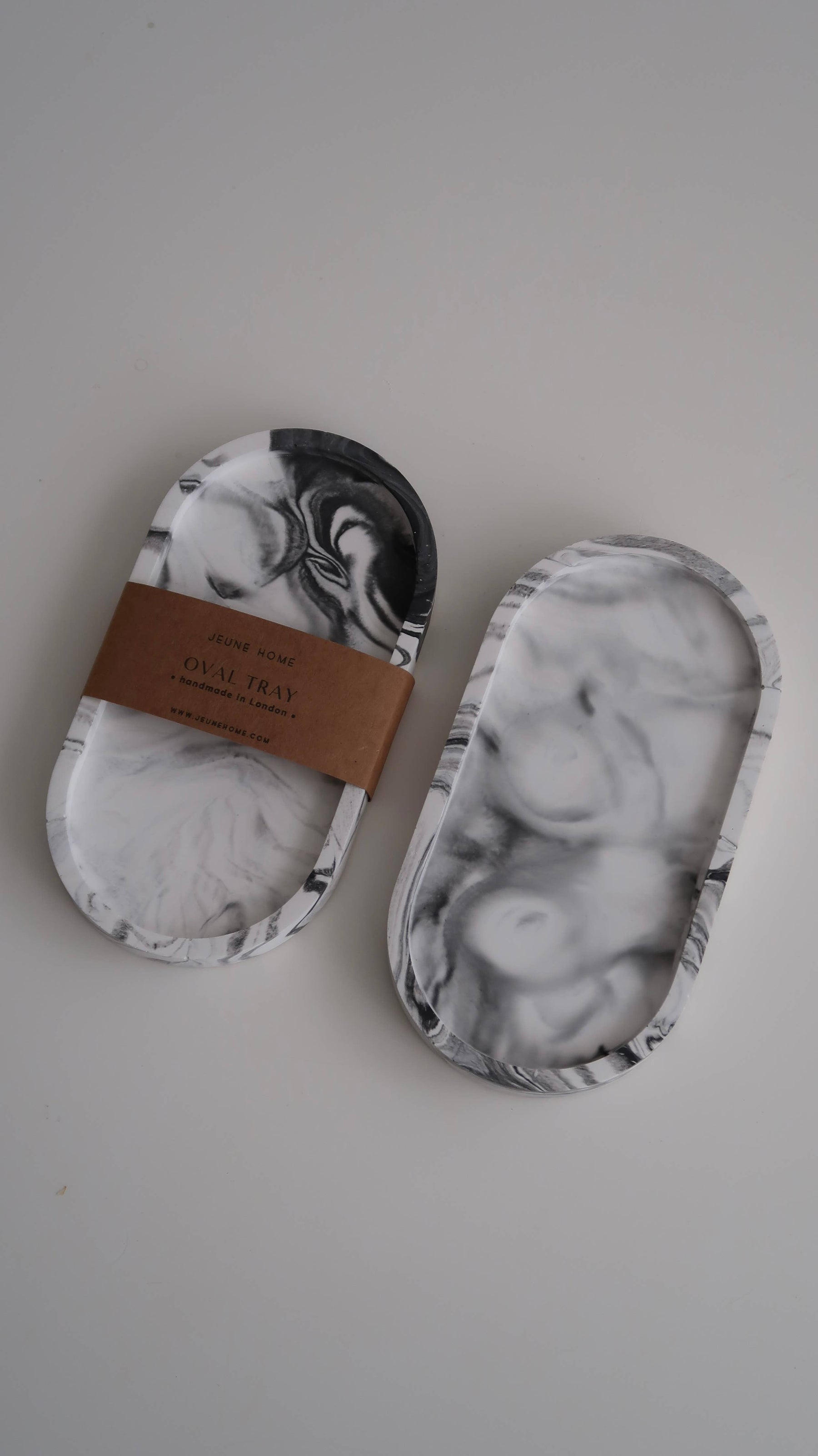 Oval Concrete Tray White