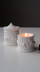 Carousel - Wooden wick candle: Raspberry & vanilla