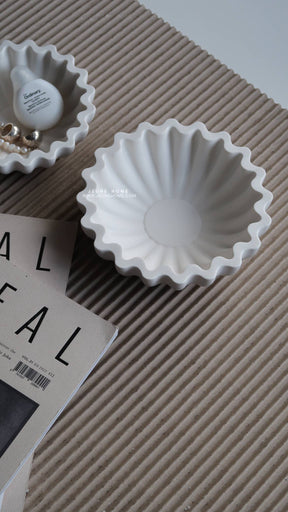 Decorative ripple bowl large