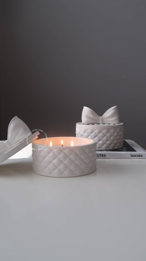 Quilted Bow Candle - Driftwood & Rock Salt