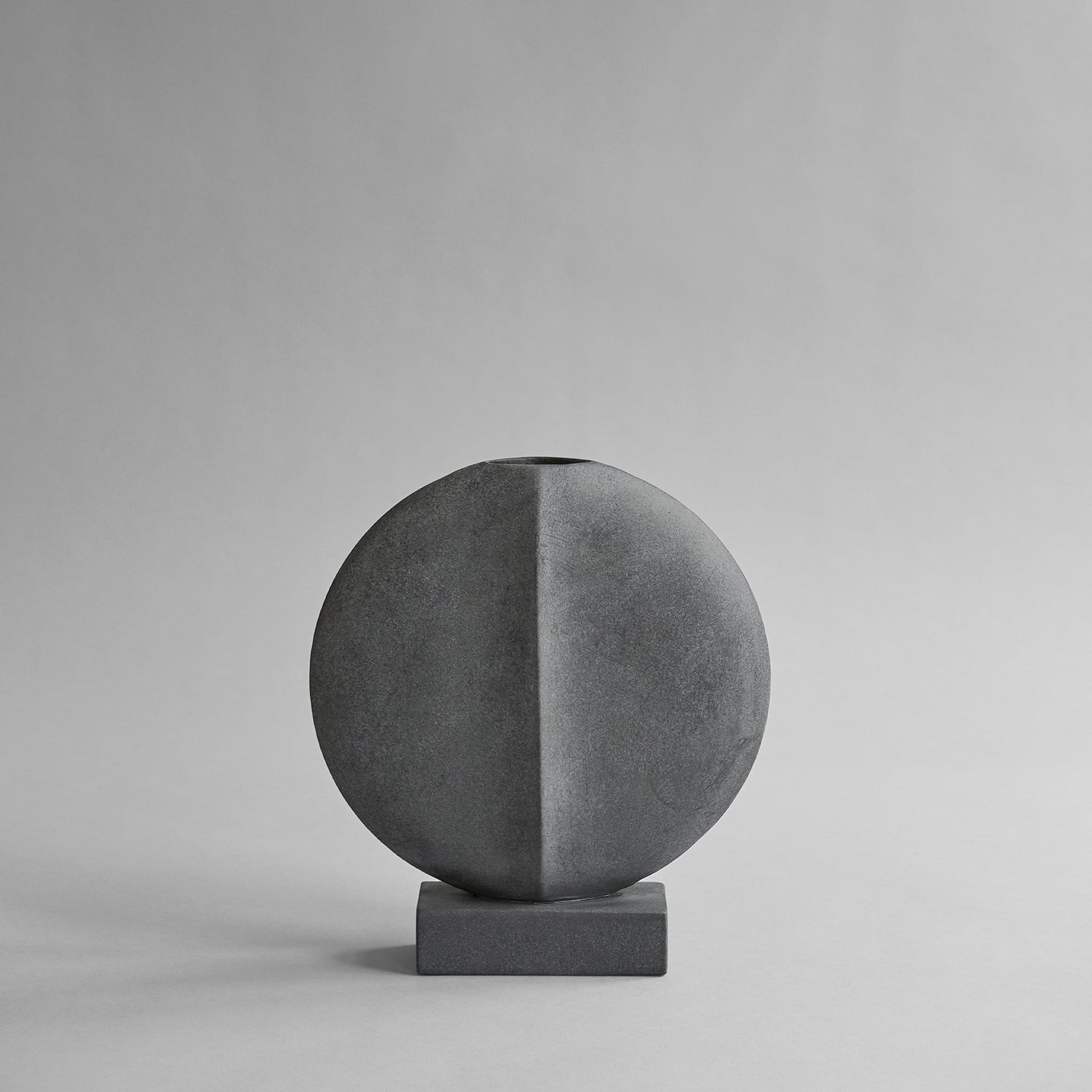 101 Copenhagen Guggenheim Vase Mini - Dark Grey (primary) 203005