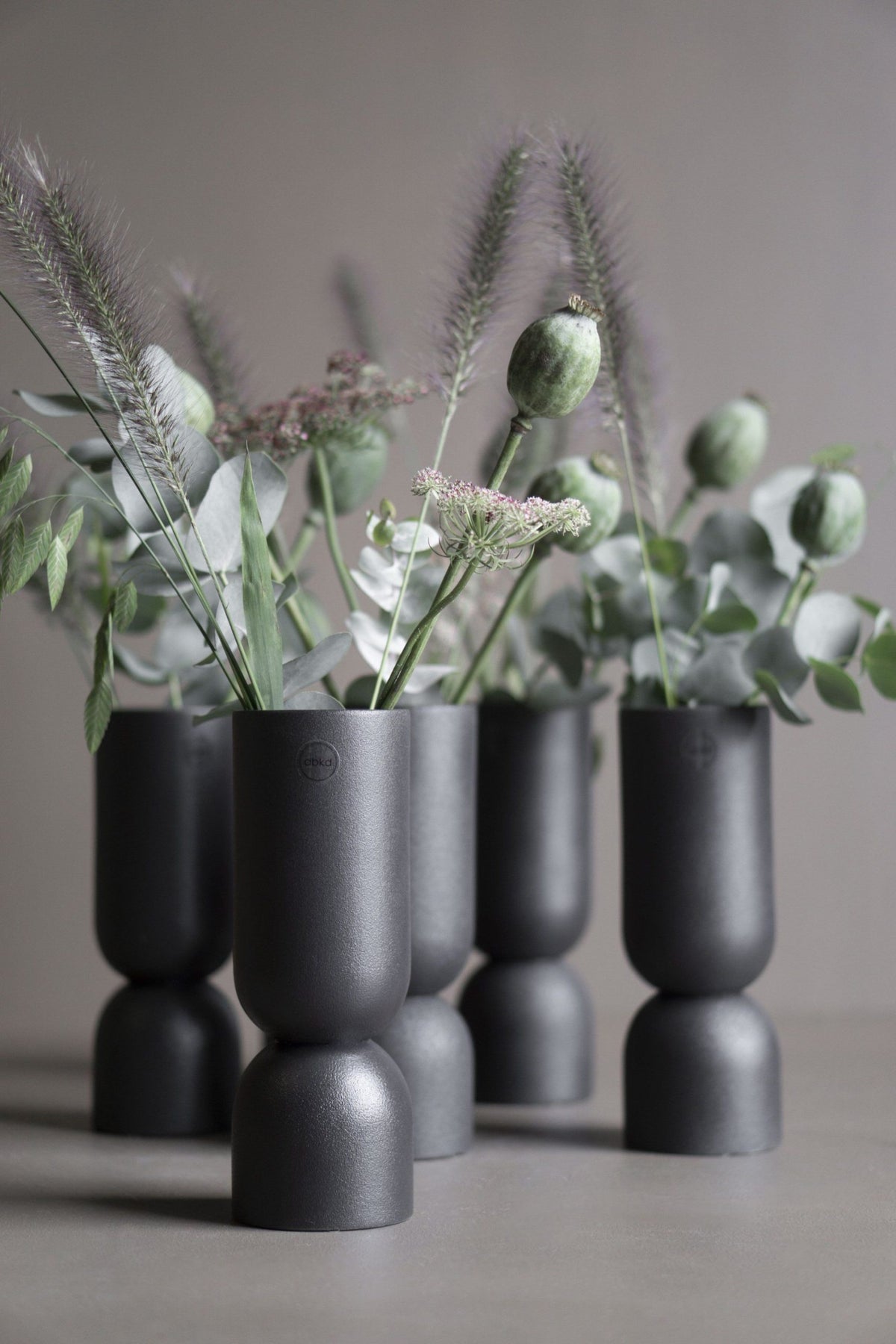 DBKD post+vase-1920w