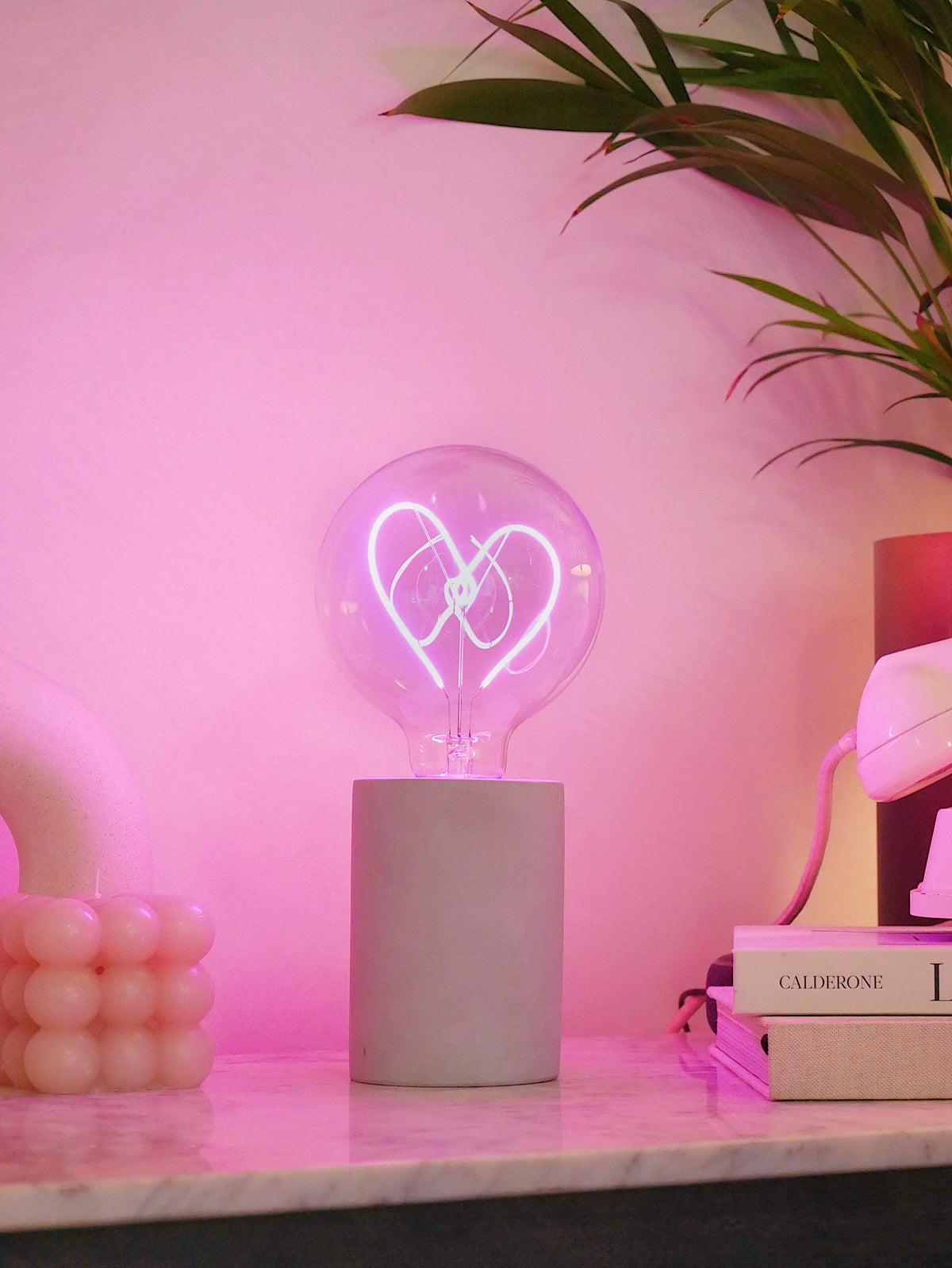LED Filament Bulb Pink Heart Screw Down