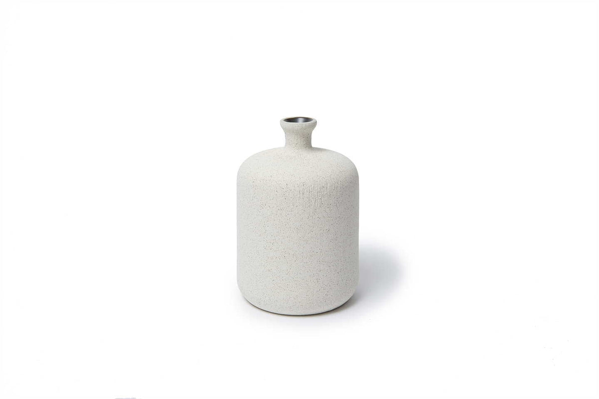 Lindform_Bottle Vase Medium_DHLF-EN35_Sand White_05092022_1