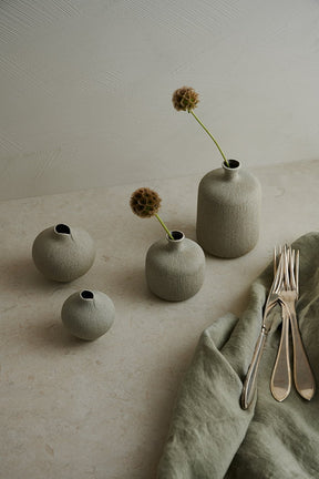 Lindform_Bottle Vase Small_DHLF-FN36_Sand Grey_05092022_3