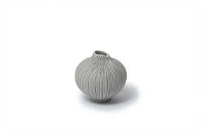Lindform_Line Vase Medium_DHLF-LM04_Grey_05092022_1