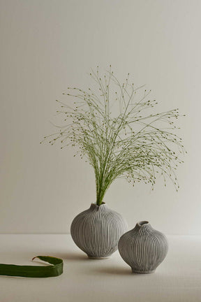 Lindform_Line Vase Medium_DHLF-LM04_Grey_05092022_3