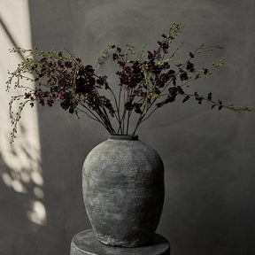 amarintheorchidandPoherVase