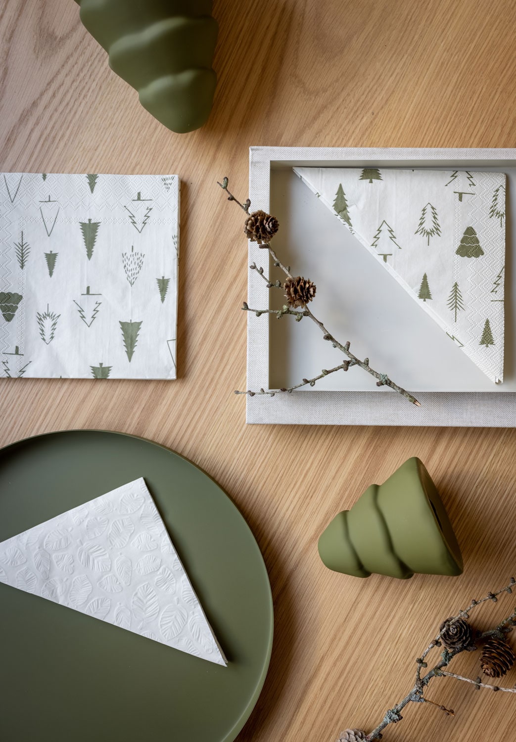 Cooee Design Snowy Christmas Tree